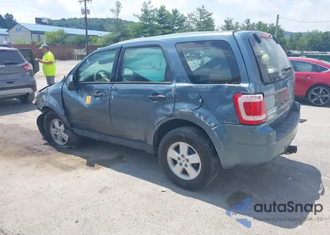 2011 Ford Escape Xls z USA, uszkodzony, nr VIN 1FMCU0C7XBKA96569
